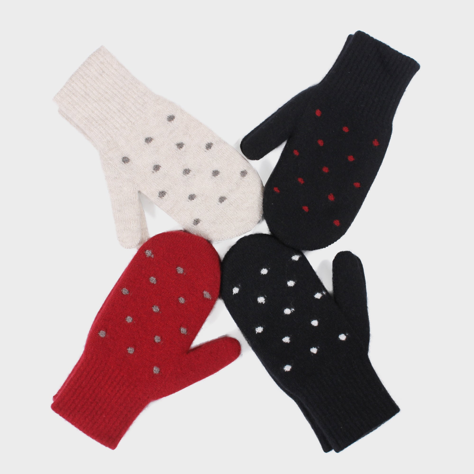 Natural Wool Mittens with Dotted Pattern