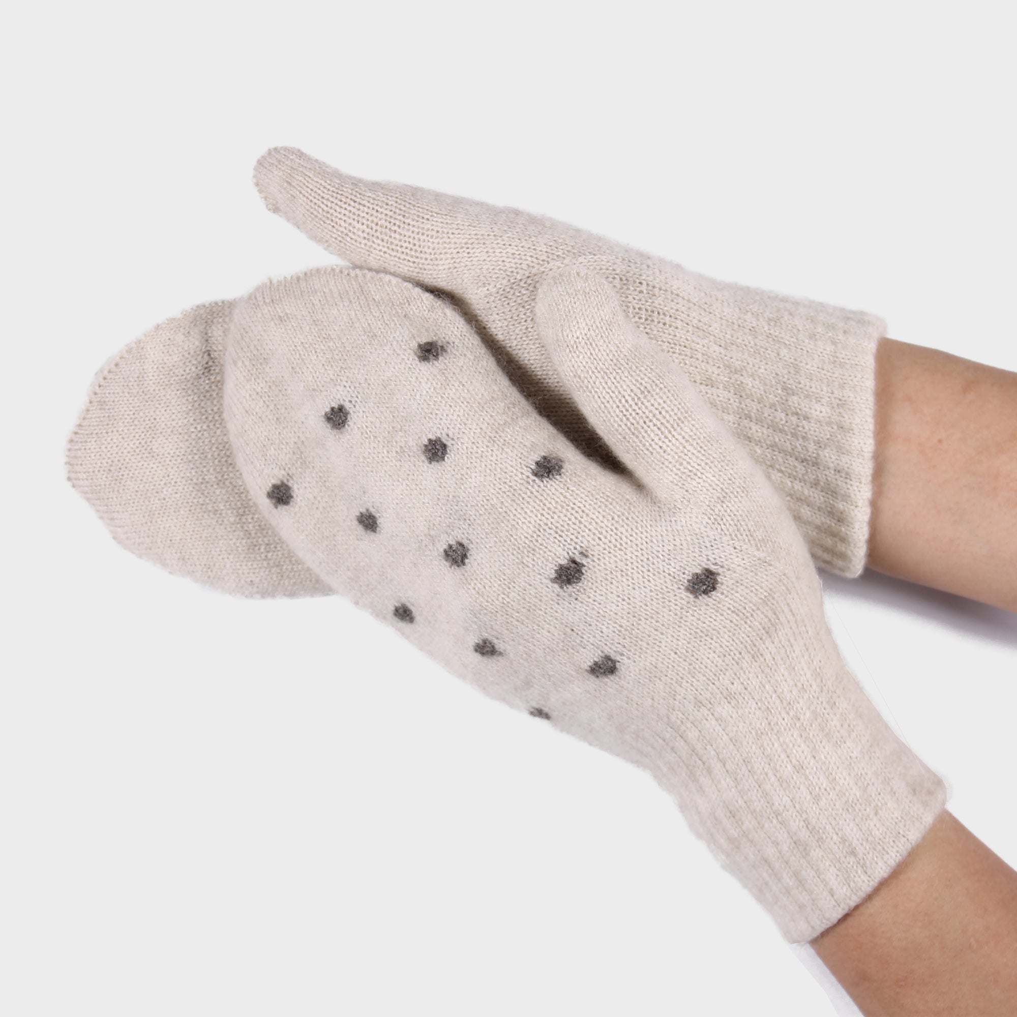 Natural Wool Mittens with Dotted Pattern