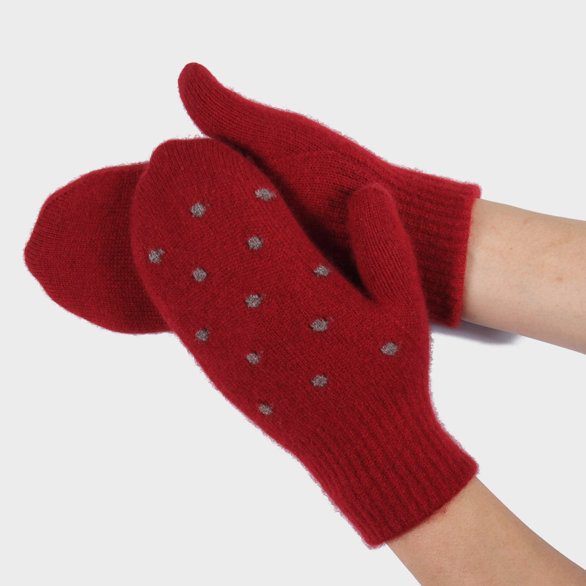 Natural Wool Mittens with Dotted Pattern